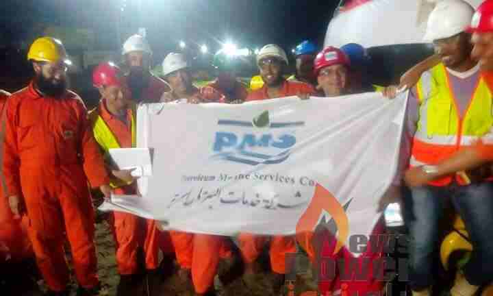 صور خاصة : خدمات البترول البحرية PMS  تحقق الانجاز الثانى فى حقل ظهر بمد الخط 14 الى الموقع البرى