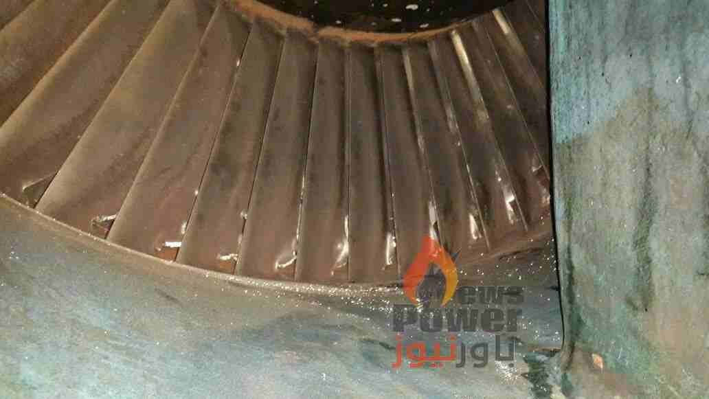 الصور الاولى تظهر شروخا فى ريش عمود تربينة الوحدة الخامسة بمحطة النوبارية وتدمير المرحلة السادسة حتى الحادية عشرة