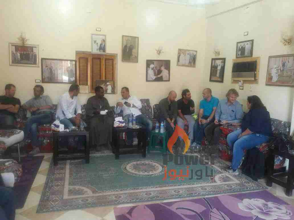 زيارة مرتقبة لرئيس الوزراء وعدد من المسئولين لموقع الطاقة الشمسية ببنبان والشركات تستعد للزيارة