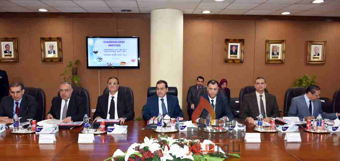 قارون للبترول:من المخطط إنتاج حوالى 11.9 مليون برميل زيت خام خلال العام المالى 2019/2018