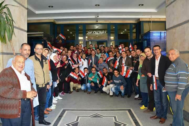 رئيس اموك يزور مستشفى البترول ويشيد بالمشاركة الايجابية لابناء قطاع البترول فى الانتخابات الرئاسية