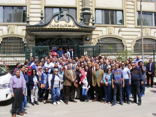 الملا يطمئن على مشاركة ابناء قطاع البترول فى الانتخابات الرئاسية .. ويشييد بخروجهم المشرف للتصويت