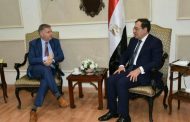 وزير البترول يبحث مع السفير الكندي سبل زيادة الاستثمارات في مجالات الثروة المعدنية والغاز الطبيعى والبتروكيماويات