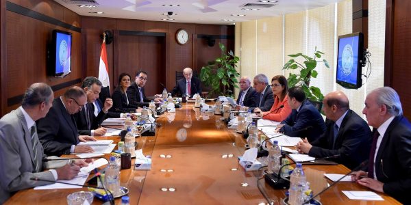 الحكومة توافق على شراء 200 ميجاوات من احدي الشركات المنتجة للكهرباء من الطاقة الشمسية بالمنيا