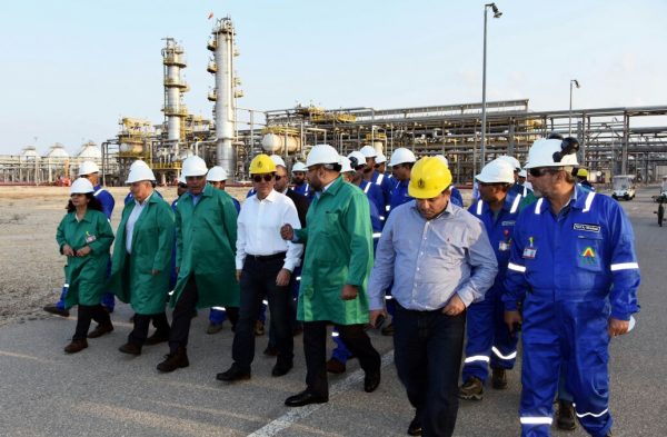 وزير البترول: المرحلة المقبلة ستشهد تكثيف أنشطة البحث والاستكشاف عن البترول والغاز..وطرح مناطق بحرية وبرية فى مزايدتين عالميتين أمام الشركات العالمية