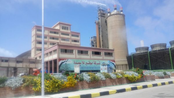 أبوقير للأسمدة تسند تدبير تمويل بـ 105 ملايين يورو لتحالف مصرفي