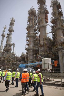 مجموعة القلعة تبدأ تجارب التشغيل لمشروع المصرية للتكرير