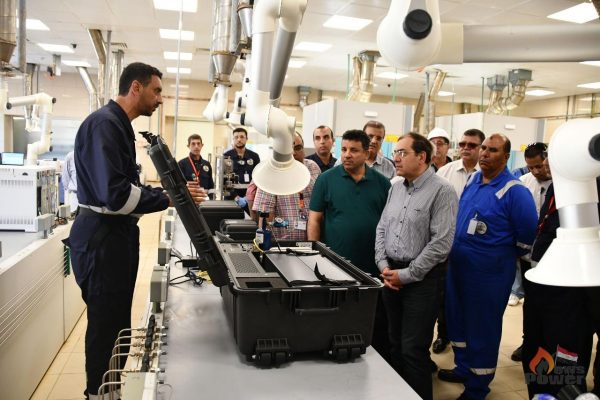 الملا يتفقد  أعمال التشغيل التجريبى لأكبر وأحدث معمل تحاليل عينات غاز في مصر  بحقل ظهر