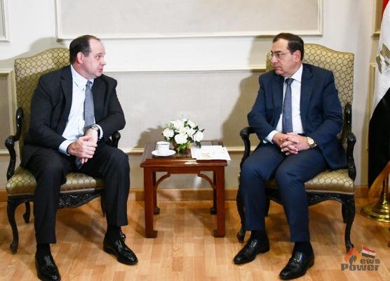 عاجل .. أباتشى العالمية تنشئ فريق عمل مشترك مع هيئة البترول  لإعداد خطة عمل لمدة 5 سنوات قادمة وتخطط لضخ مليار دولار سنويا