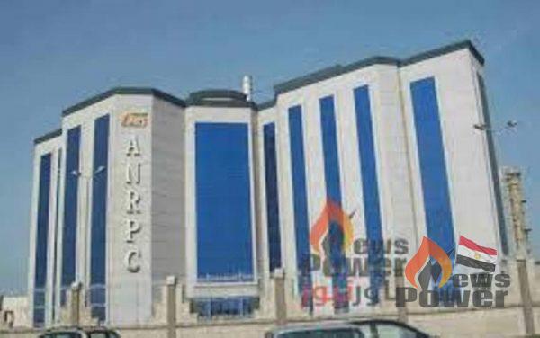 حمدى عبد الواحد مدير عام مساعد بالادارة العامة للمعامل الكيماوية والبحوث بشركة إنربك