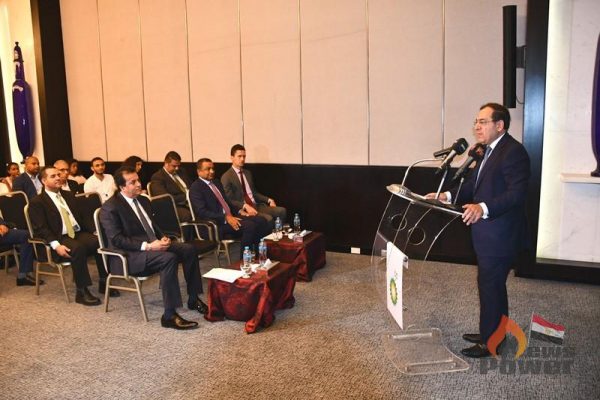 وزير البترول يُشيد بمبادرة شركة 