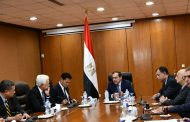 الملا يبحث مع مسئولين بشركة بتروناس الماليزية فرص الاستثمار فى المزايدات الجديدة بمصر