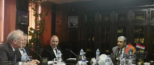 وزير الكهرباء يلتقي وفد شركة  KSP الألمانية لمناقشة توفير الطلمبات للمشروعات المقرر إنشائها على أرض بنبان