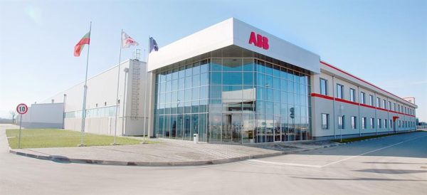 الرئيسان التنفيذيان لسيمنس و ABB يحضران مؤتمر موردين بالسعودية