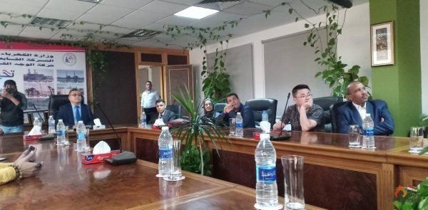 الان بالصور .. وفد المؤتمر العربي الصيني يتوجه الي محطة الكريمات المركبة