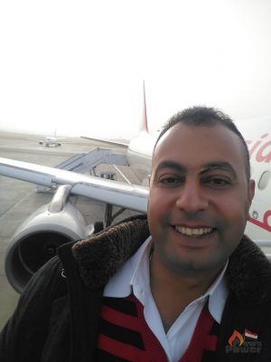 في لفتة انسانية .. رئيس قسم الادارة العامة للمرافق بأنربك يعثر علي جثة بالطريق العام وينتظر بجوارها لوصول سيارة الاسعاف