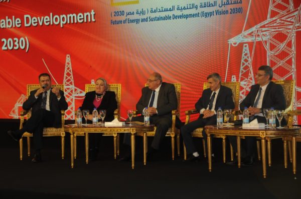 المشاركون في الجلسة الختامية لمؤتمر الأهرام للطاقة: مصر أقوى دولة إفريقية في صناعة الكهرباء.. ولديها فرصها كبيرة للانطلاق لدول الجوار