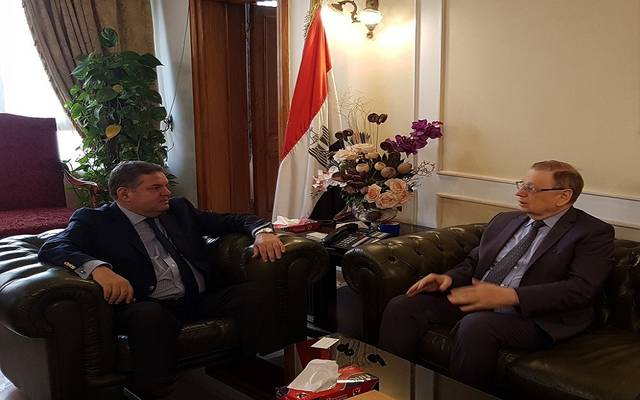 دعوة شركات عالمية لإنشاء محطة طاقة شمسية لمصر للألومنيوم