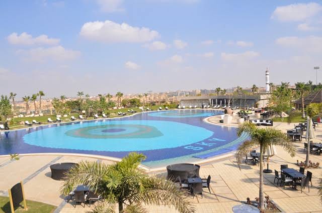 قيادات وزارة البترول بدأت اليوم اولى اختبارات التأهيل للقيادة بأول سؤال 