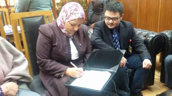 بالصور وتأكيداً لانفراد الموقع .. المهندسة صباح مشالي توقع مع تحالف HYOSUNG/ ZTPC عقد انشاء محطة محولات كفر الشيخ الجديدة بقيمة  544 مليون جنيه