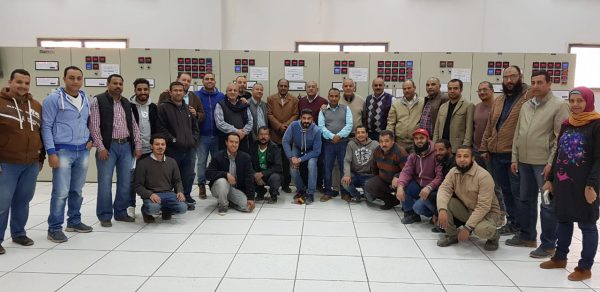 اجيماك تحتفل من موقع بنبان بوضع الجهد على محطة المحولات الرابعة بحضور رمضان وعزت وعبده وفتحى