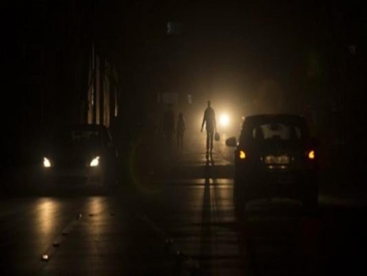 اظلام تام للمرة الرابعة .. انقطاع كامل للكهرباء في السودان