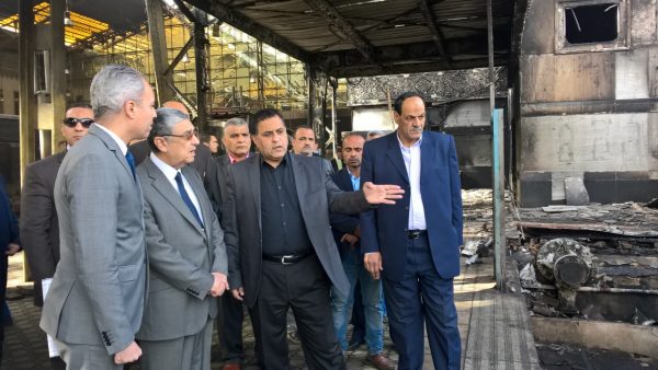 صور .. وزير النقل المكلف بتسيير الأعمال يتابع حركة القطارات بمحطة مصر.. محمد شاكر يجتمع برئيس السكة الحديد.. ويؤكد : لا يمكن إنكار الإهمال بالحادث والمخطئ سيحاسب