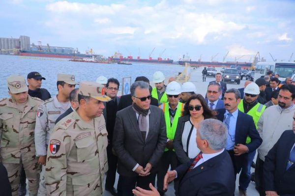 وزير النقل يتابع أعمال تنفيذ المحطة متعددة الأغراض بميناء دمياط ومصنع لمشتقات الميثانول ..ويؤكد الانتهاء من تنفيذ المحطة أوائل ابريل القادم