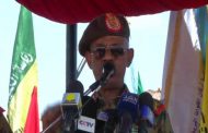 بن عوف يتنحى والبرهان يؤدي القسم رئيسا للمجلس العسكري الانتقالي بالسودان