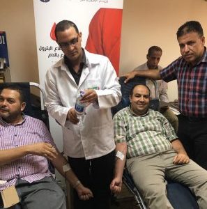 الواحة للبترول تشارك في مبادرة التبرع بالدم .. وحراز اول المتبرعين