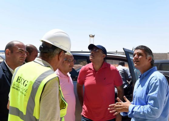رئيس الوزراء يتفقد مشروعات مدينة العلمين الجديدة