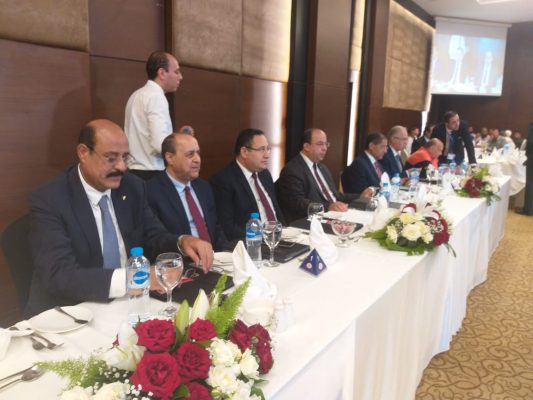 بالصور : التشاور المجتمعي توافق لسيدبك على توسعات مشروعي البروبيلين والبولي بروبيلين