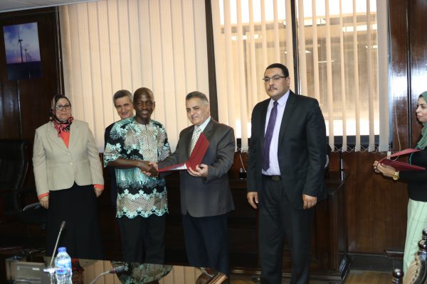 عمران يكرم 10 متدربين من دولة غينيا في برنامج تكنولوجيات الطاقة المتجددة