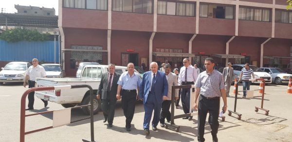 بالصور .. رئيس جنوب الدلتا لتوزيع الكهرباء يهنئ العاملين بالشركة بمناسبة عيد الفطر المبارك