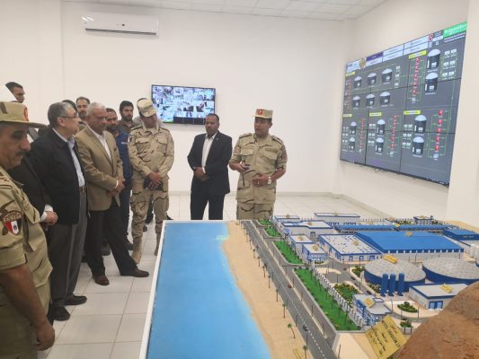بالصور .. شاكر وقيادات وزارة الكهرباء في زيارة لمنطقة هضبة الجلالة لتفقد المشروعات الجاري تنفيذها