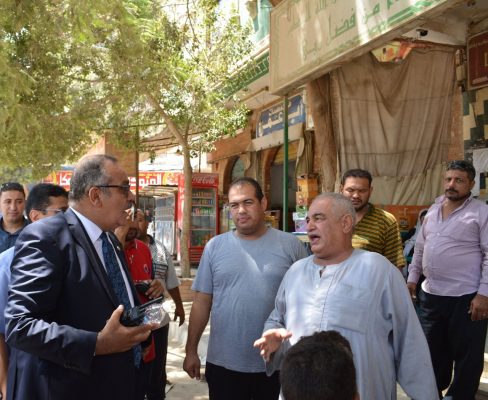 جولة مفاجئة لرئيس شركة تاون جاس في مناطق حلوان لمتابعة موقف توصيل الغاز الطبيعي لـ 40 الف وحدة سكنية