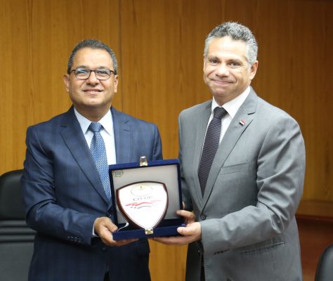 التعاون للبترول تنظم احتفالية كبري لتكريم شومان لتعينيه رئيسا لشركة النيل لتسويق البترول