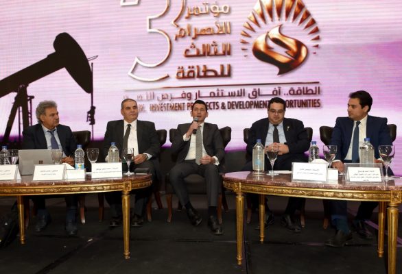 ابو العز : بنك القاهرة قدم ١٤.٨ مليار جنيه تمويلات مباشرة وغير مباشرة لشركات الكهرباء والبترول