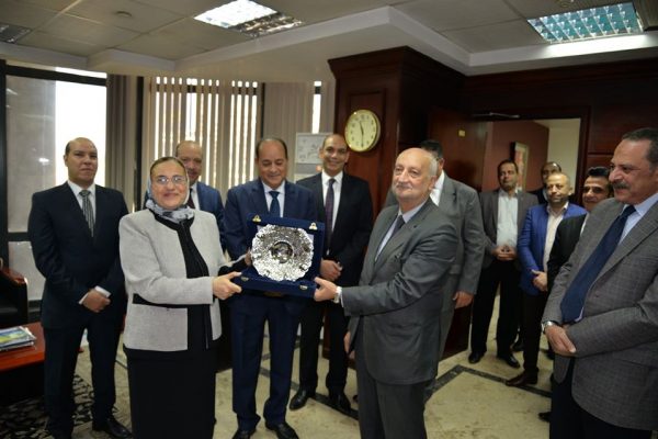 احتفالية تكريم نائب رئيس ايجاس للشئون الادارية لبلوغها سن التقاعد