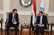 جلسة مباحثات بين الملا ولوني لمتابعة اخر تطورات أنشطة شركة بريتش بتروليم فى مصر