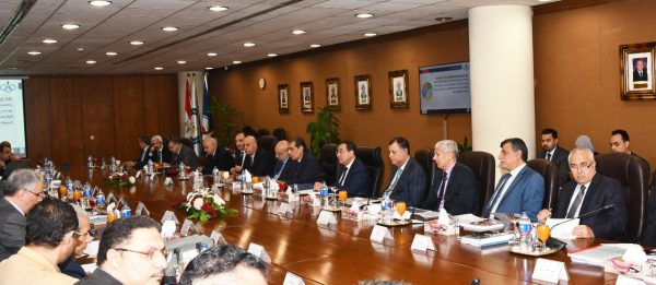 اعتماد الموازنة التخطيطية لشركتي التعاون ومصر للبترول .. ايرادات ضخمة غير مسبوقة بقيادة فتحي وعياد .. والملا يشدد على ضرورة مواكبة التطور المستمر في التشغيل والسلامة