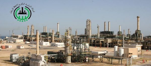 شركة الزاوية الليبية لتكرير النفط توقف عمليات التكرير بسبب نقص الخام