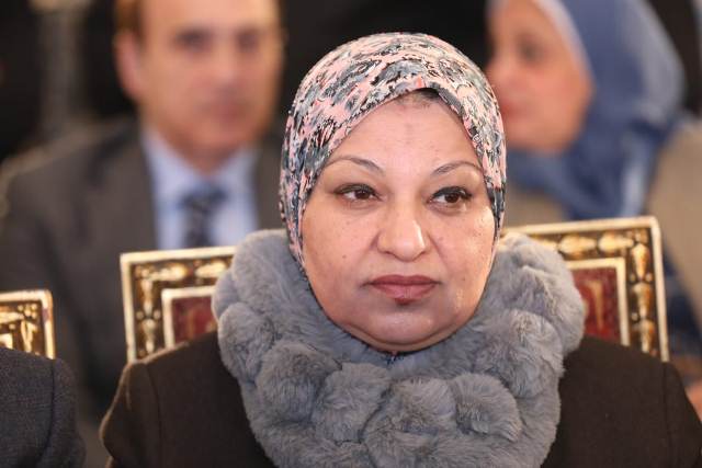 النقل تؤجل تلقى العروض الفنية والمالية لمناقصة خط الربط بين مصر والسعودية الى يوم 30 مارس المقبل