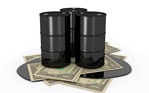 خسائر النفط تصل لـ4% مع تجدد مخاوف بشأن الطلب