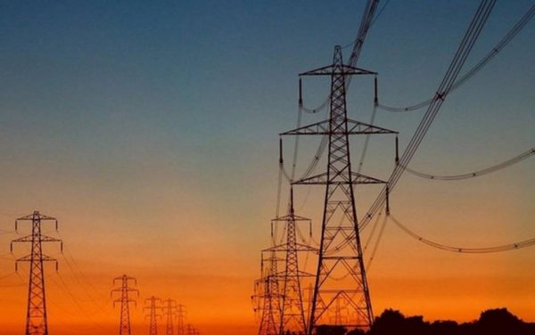 الكويت توقع 11 عقداً خاصاً بالشبكة الكهربائية للحفاظ على جودة الخدمة
