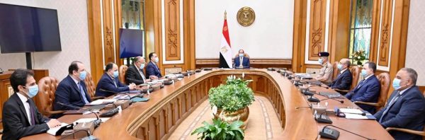 الرئيس السيسي يطلع علي تطورات الموقف بشأن الازمة الليبية وملف سد النهضة