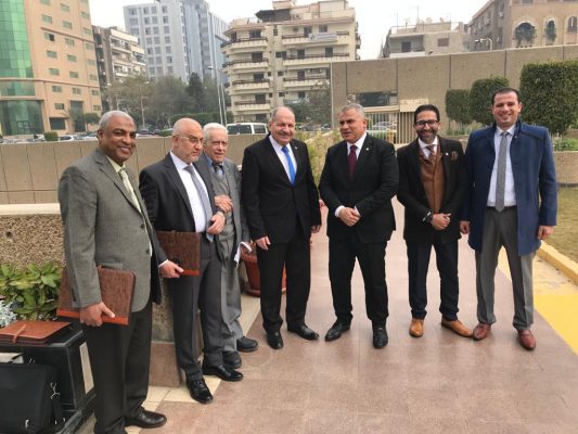العامرية للبترول تتبرع بمستلزمات طبية لمديرية الشئون الصحية بالاسكندرية لمواجهة فيروس كورونا