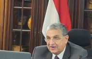 عبر الفيديو كونفرانس..  شاكر يلتقي السفير البريطاني لبحث سبل دعم وتعزيز التعاون في مجال الكهرباء