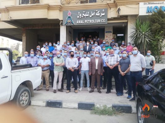 رئيس امل للبترول وأعضاء مجلس الادارة ومساعدى رئيس الشركة ومديرى العموم والعاملين يشاركون فى انتخابات مجلس الشيوخ