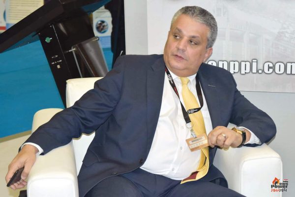 بعد فتحه على محطة شرق اسيوط.. كهروميكا تطلق التيارعلى خط اسيوط - ابنوب